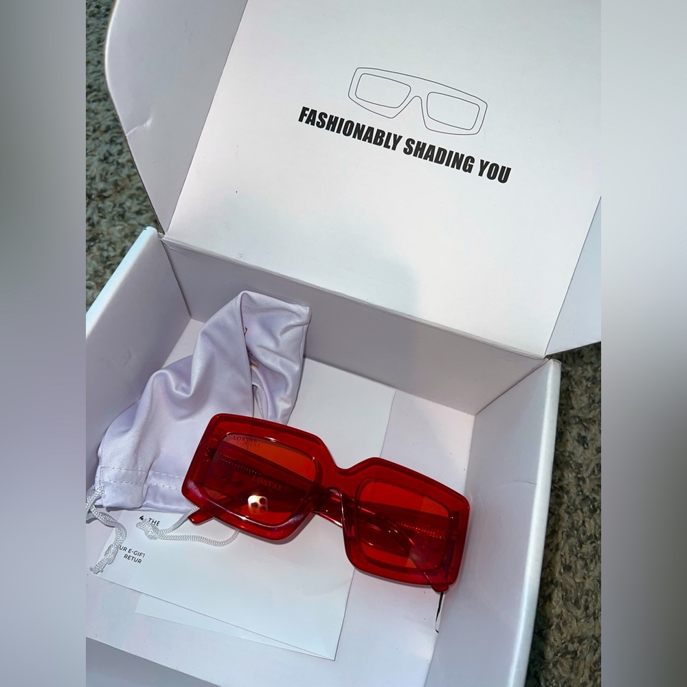 Lorvae “bost” sunglasses. *Brand new